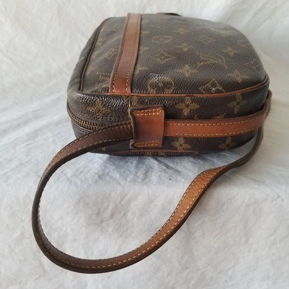 Louis Vuitton Jeune Fille MM - Picture 4 of 7